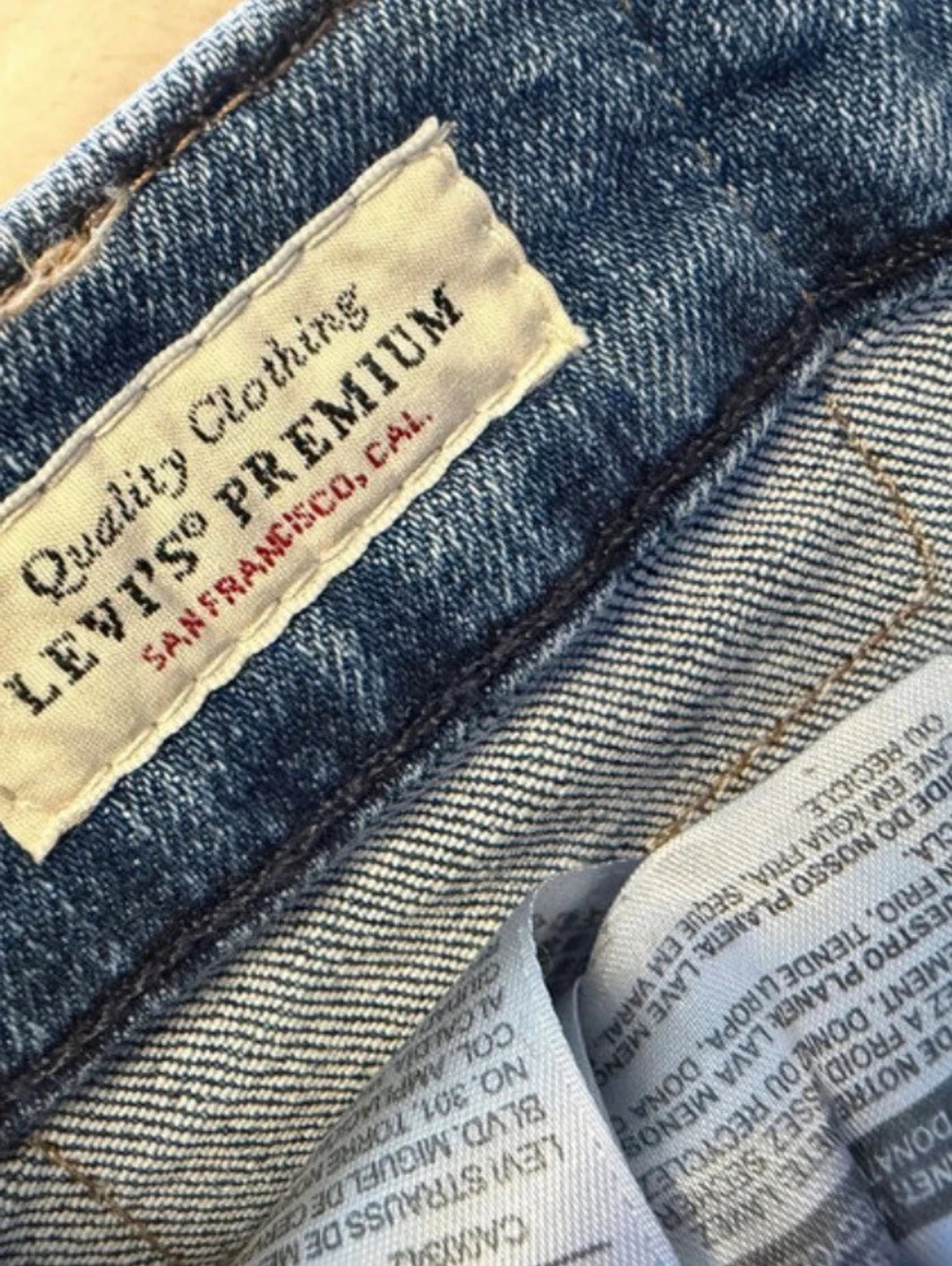 Levis jeans w28 L32 - 3