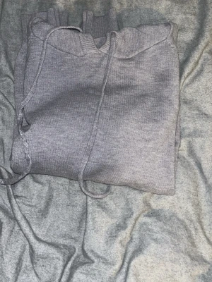 Kashmir tröja  - Ny skick. För liten för mig 