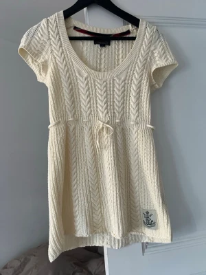 Ralph Lauren Babydoll top  - Jättefin top från Ralph Lauren. Väldigt bra skick och inga synliga tecken på användning vad jag märkt. St S. Kan tänka mig att gå ner i pris. Skriv om ni har några frågor!💞