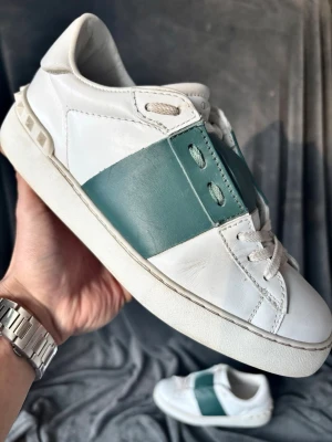 Valentino open skor - Valentino open skor | storlek 38, fråga om innermått vid osäkerhet 