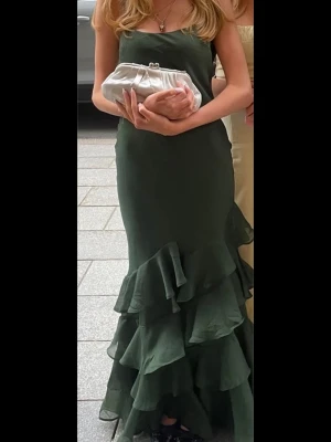 Bal klänning - Super fin balklänning från asos, använd 1 gång❣️