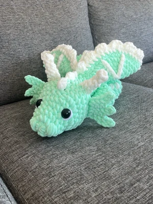 Virkad drake  - Handgjord virkad söt drake 