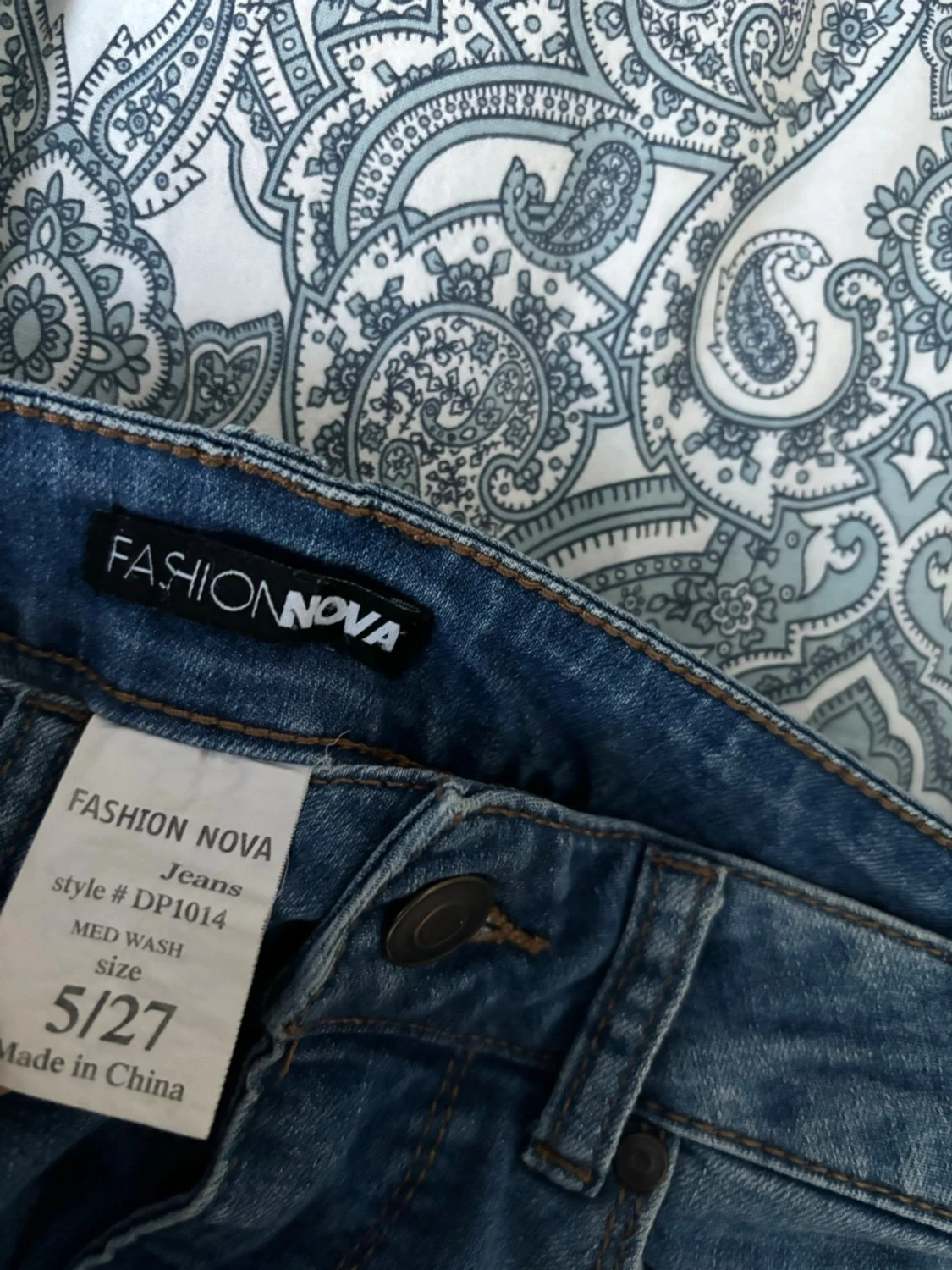 Fashion Nova jeans nyskick - 3