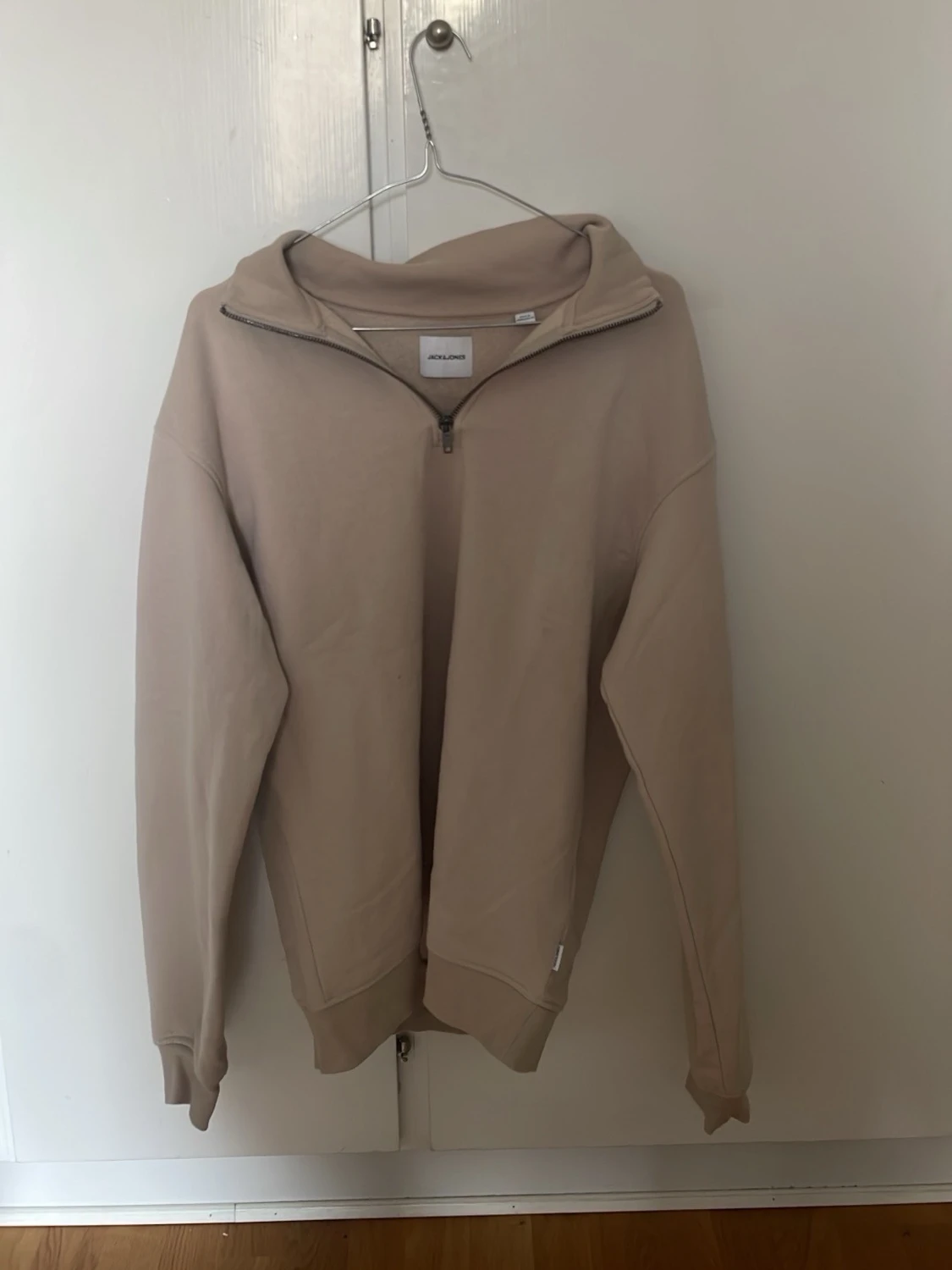 Beige halfzip från Jack and Jones