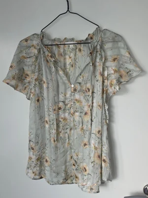 Blus - Superfin blus 🌸