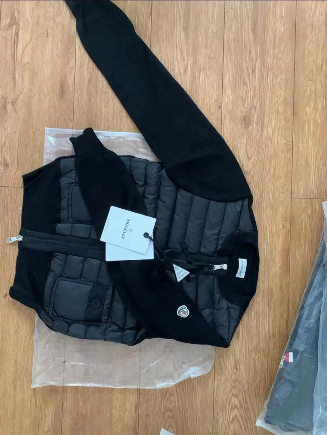 Svart cardiganjacka från Moncler