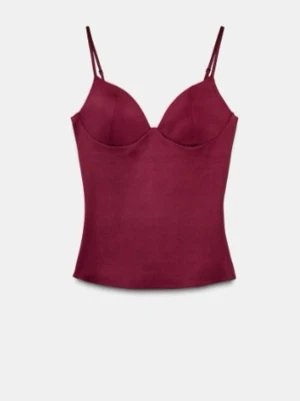 Vinröd topp med smala band - Snygg vinröd bustier topp med tunna axelband och formade kupor. Figurnära passform och croppad längd, perfekt att styla med höga jeans eller kjol. Enkel men trendig design som ger en cool vibe.