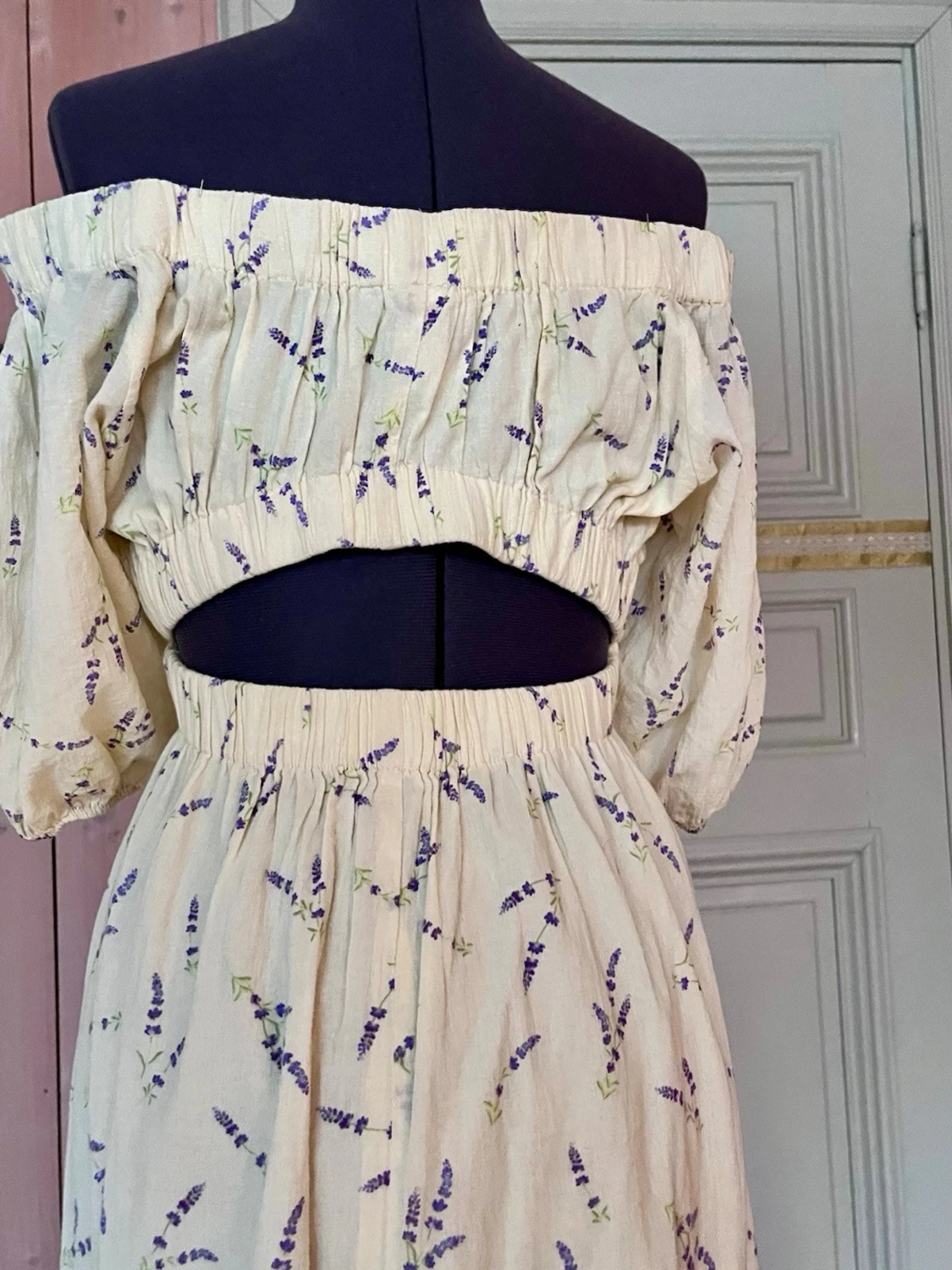 Blommig klänning  - 3