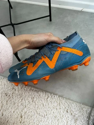  fotbollsskor Puma - Fotbollsskor puma, st. 39