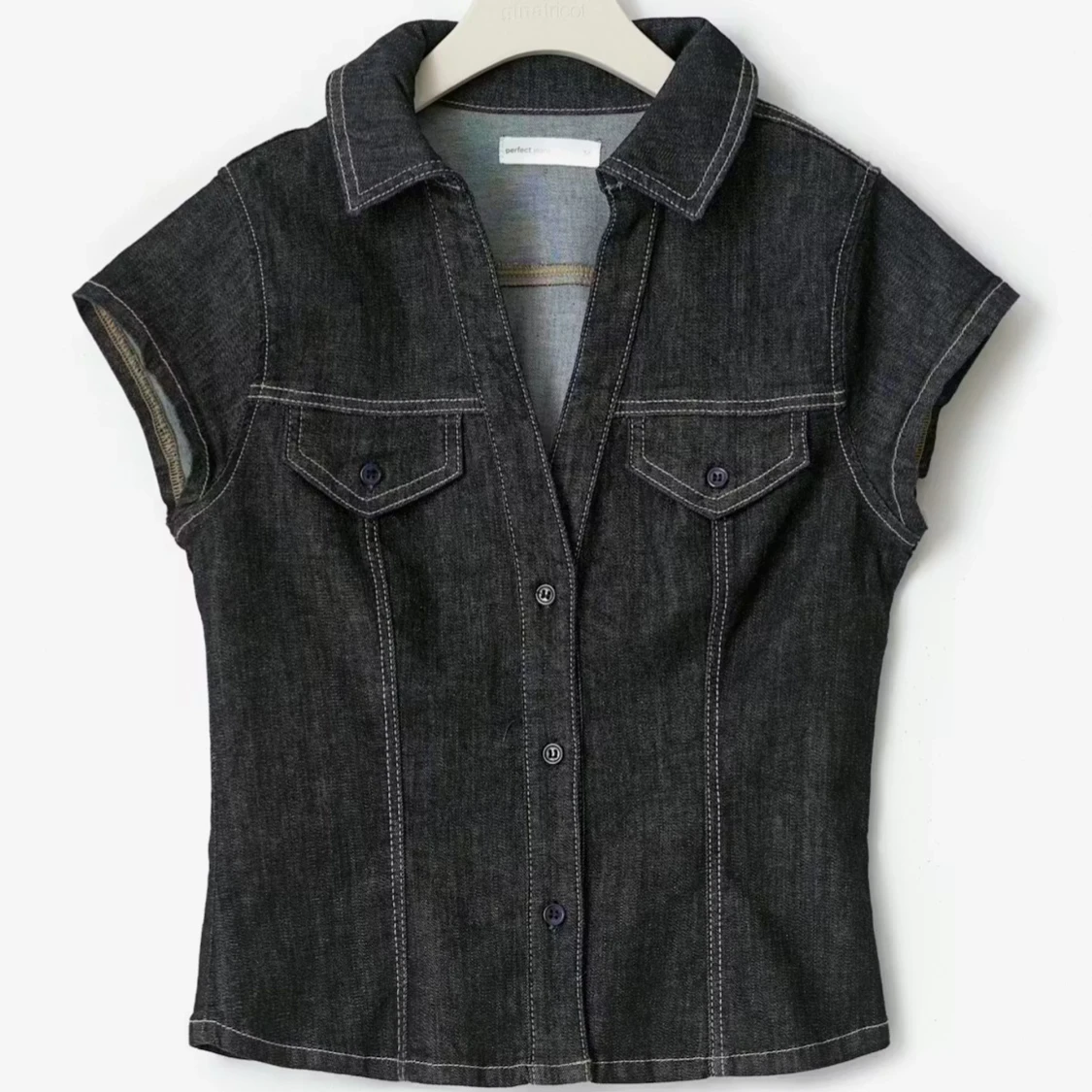 Fitted denim topp Gina tricot