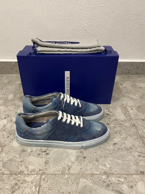 Helt Nya Jacob Cohën Sneakers - Helt Nya Jacob Cohen Skor || Storlek 41 || Nypris ca 4000kr || Mitt pris 2899kr || Tveka inte på att höra av dig vid frågor eller funderingar 