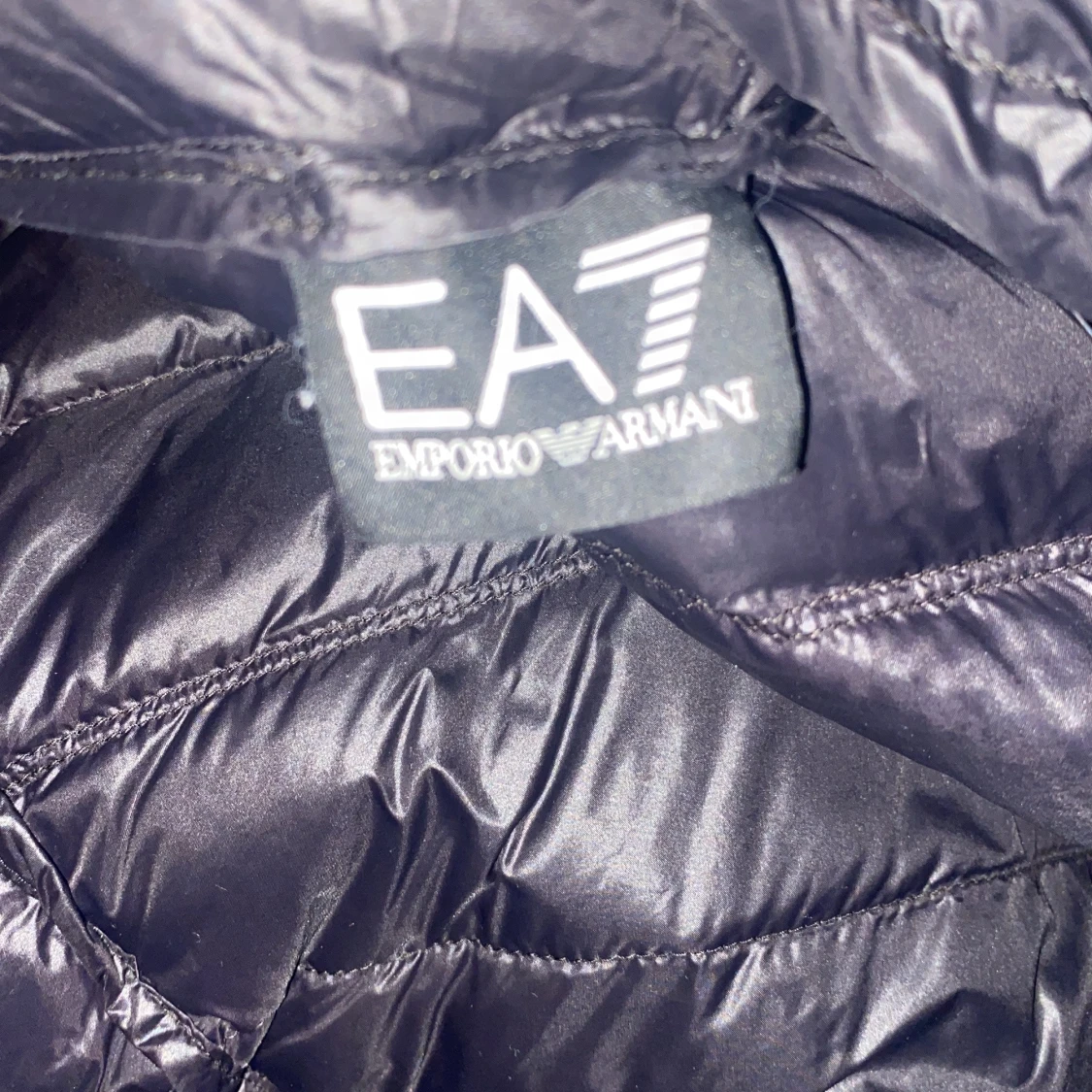 Svart dunjacka från Emporio Armani - 1