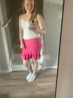 Rosa kjol  - Super fin rosa kjol från gina🩷🩷 Originalpris: 249kr 