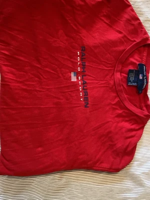 Polo Ralph Lauren långärmad tröja - Storlek XS/ L för barn, mycket bra skick, inga defekter, pris kan diskuteras.