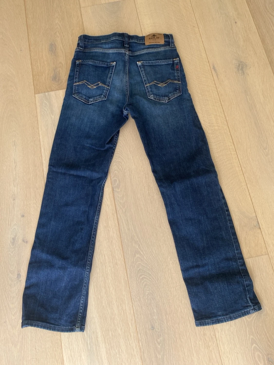 Mörkblå raka jeans från Replay - 1