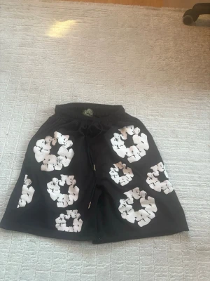 Denim Tears Shorts - Dessa är använda fåtal gånger! Hör av dig vid intresse!