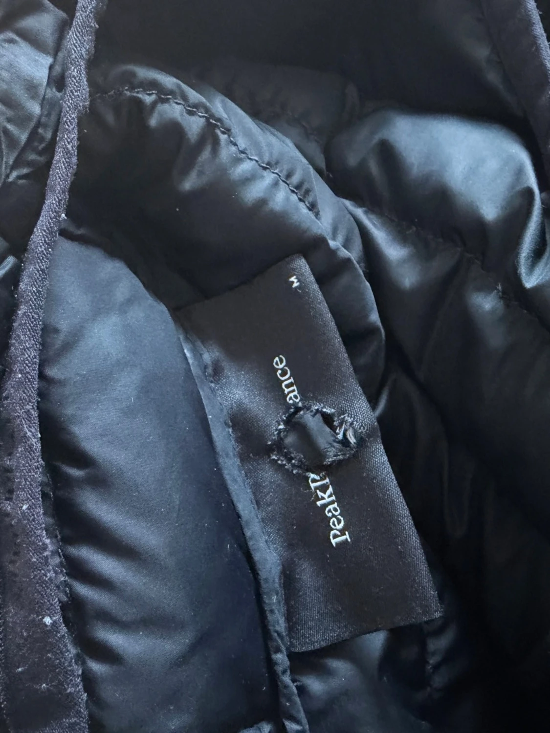 Svart dunjacka från Peak Performance - 4