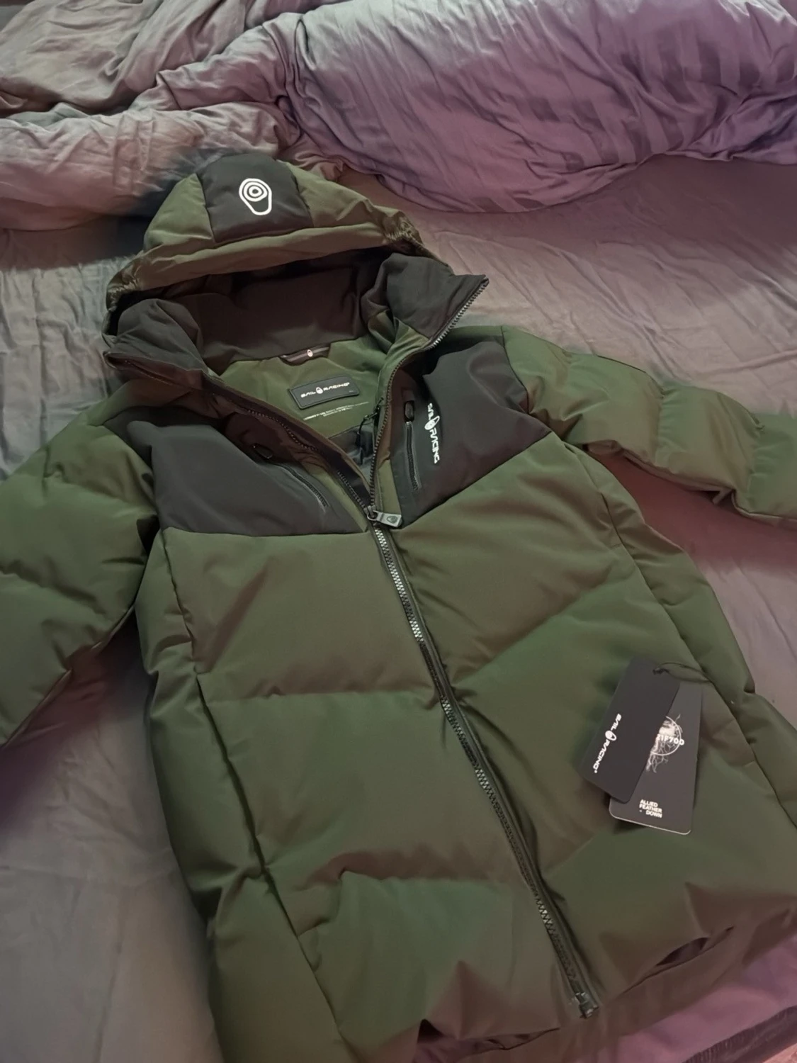 Grön dunjacka från sail racing