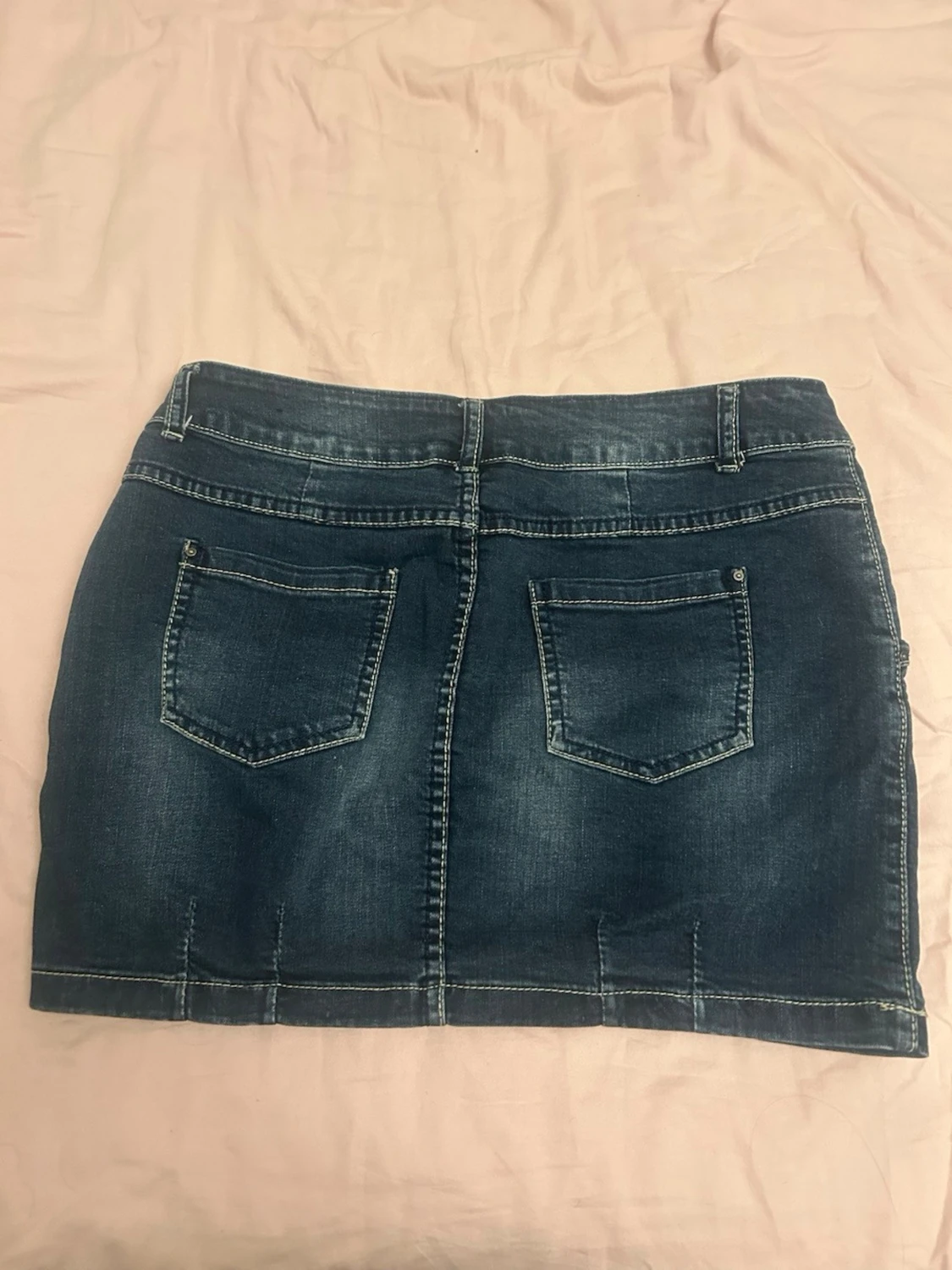 Mörkblå jeanskjol med fickor - 1