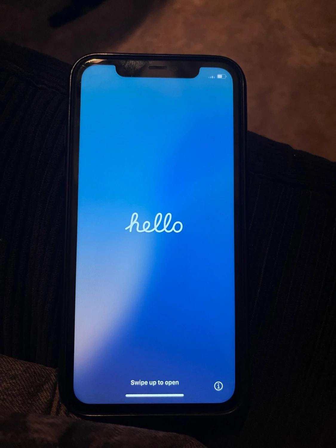 iPhone 11 - 4