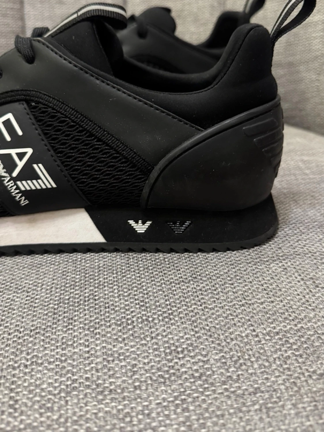 Svarta EA7 Emporio Armani sneakers - 1