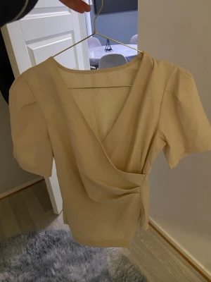 Fin tröja - Aldrig använd i perfekt skick , passar till allt💞 Glömt vart ja köpt