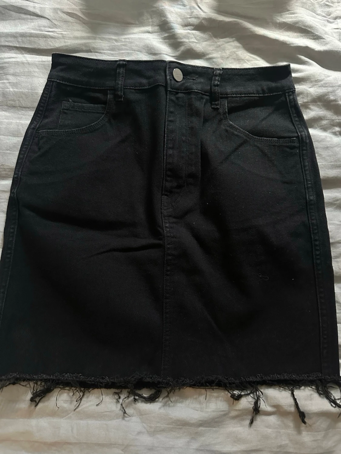 Svart jeanskjol från HM