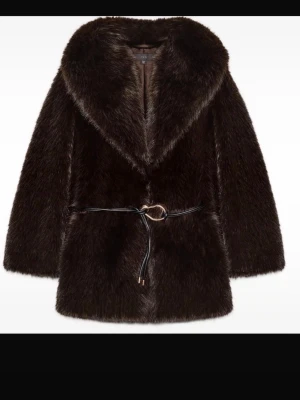 Zara jacka - Zara jacka i storlek xs, aldrig använt. 450 kr