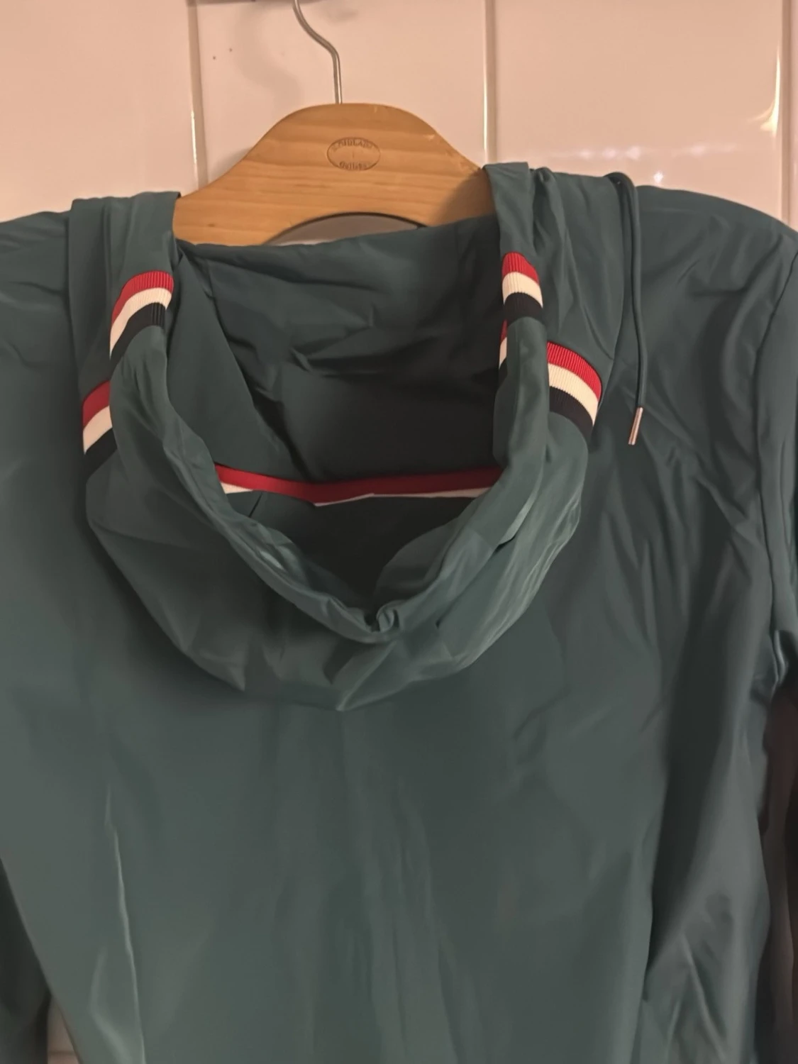 Mörkgrön vindjacka från Moncler - 3