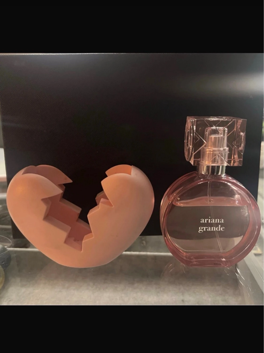 Ariana Grande parfym 