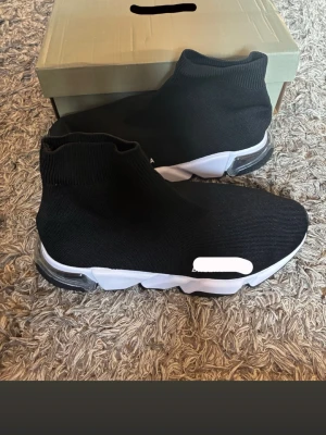 Blncy  - Helt fläckfria kom dm för fler bilder 