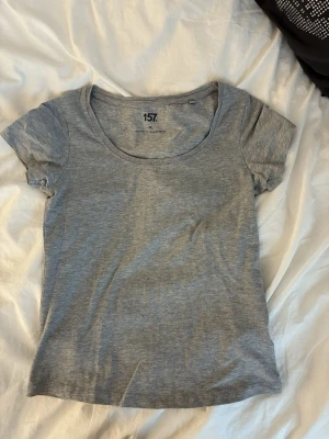 T-shirt - Bra skick 