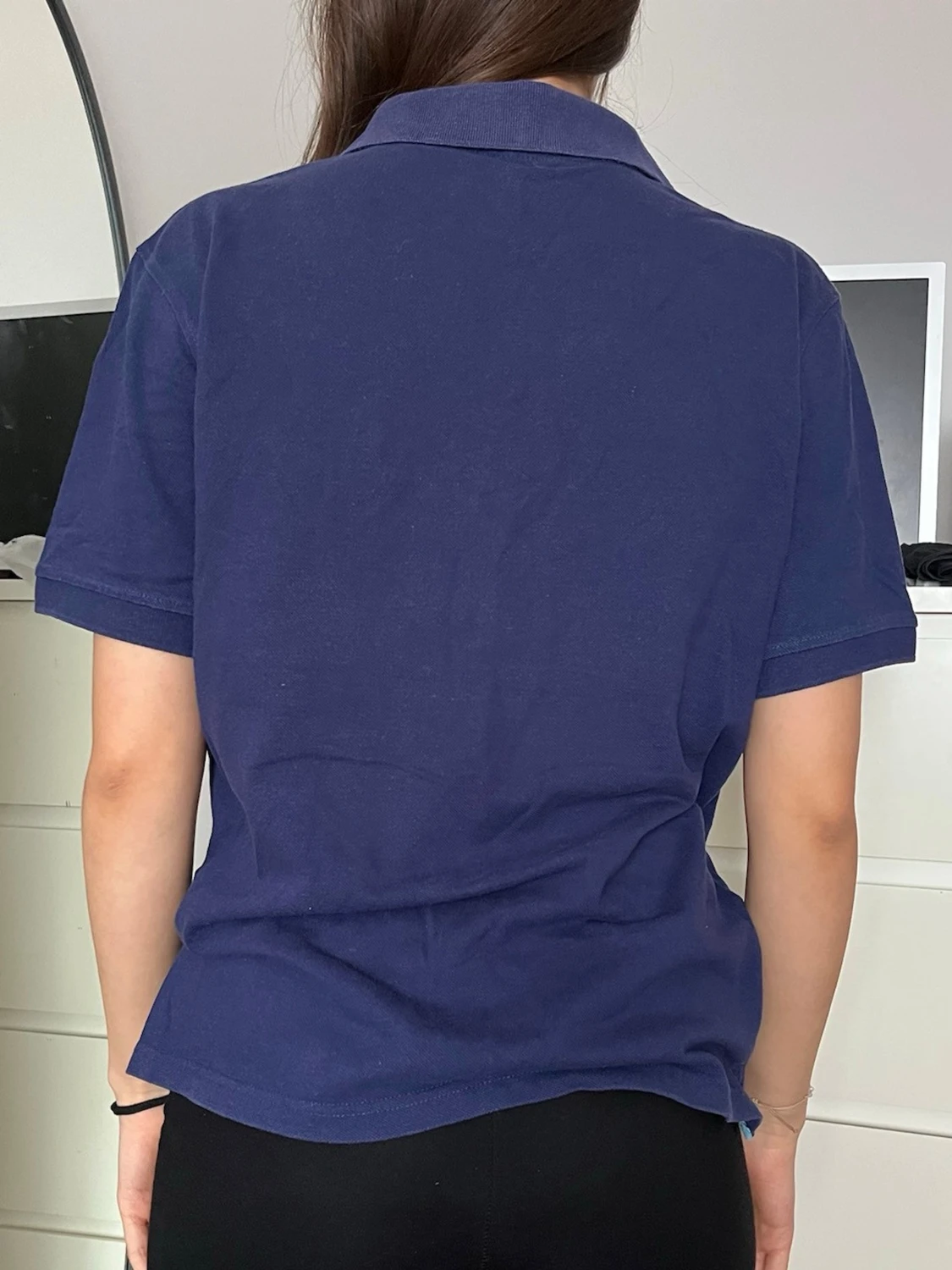 Marinblå pikétröja med krage - 1