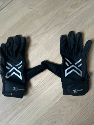 Oxdog Målvaktshandskar  - Målvaktshandskar ifrån Oxdog   Endast använd under Prague Games   Oxdog XGUARD i storlek XL  NYPRIS: 799kr