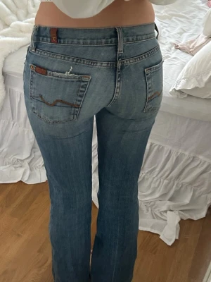 Lågmidjade jeans - Low waist straight leg vintage jeans 