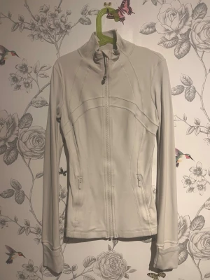 Lululemon define jacket - Fint skick, benvit färg, storlek 0