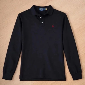 Svart långärmad polotopp från Polo Ralph Lauren - Litet hål i armhålan 