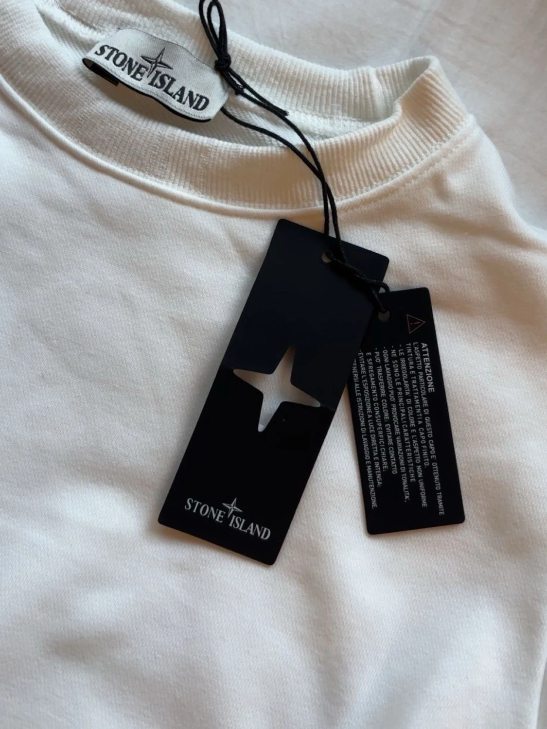 Vit helt ny Stone island tröja - 2