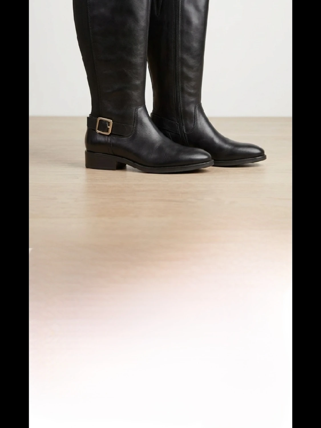 Svarta knähöga ridstövlar med spänne - 1