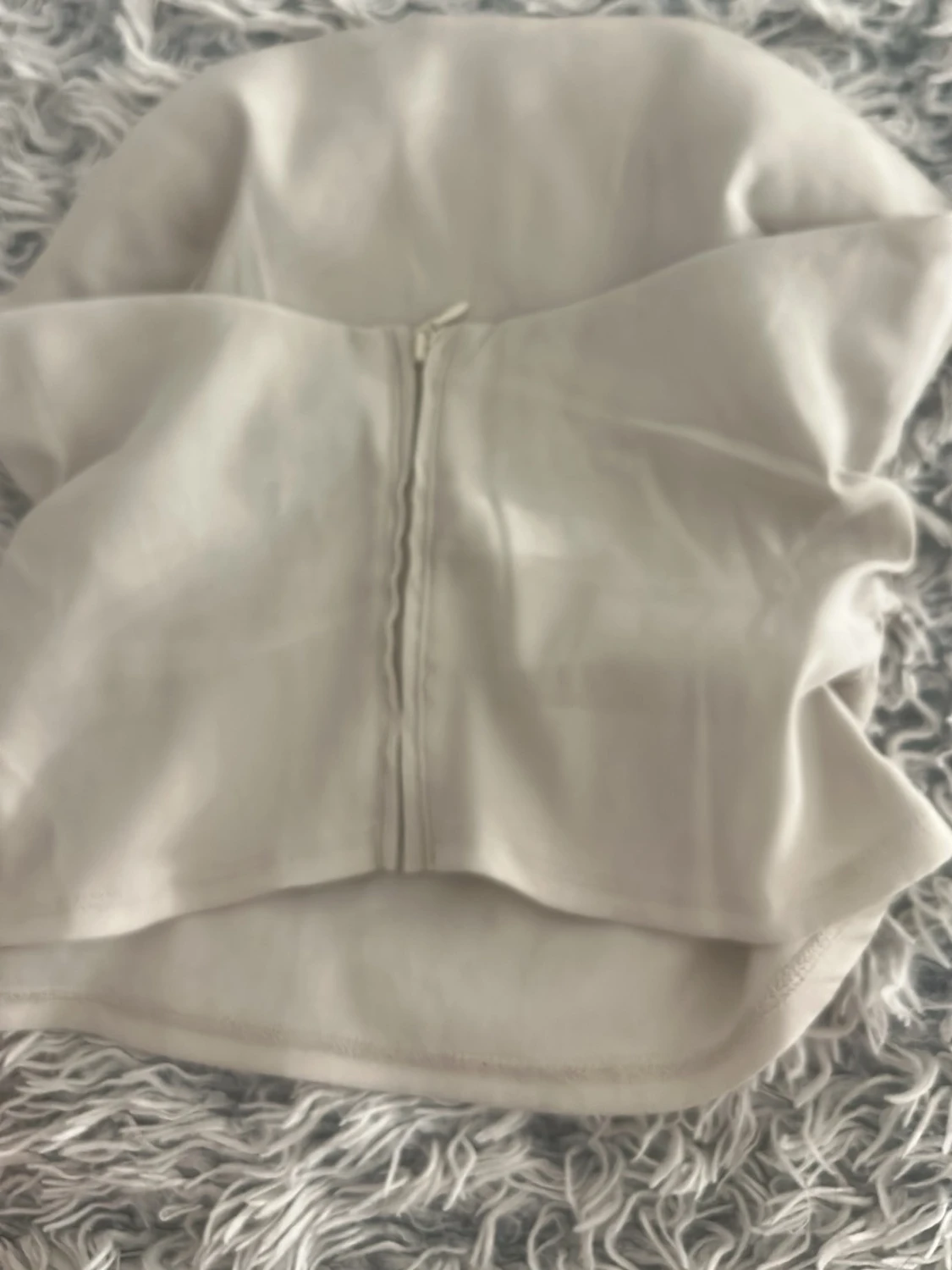 Beige axelbandslös tubtopp - 1