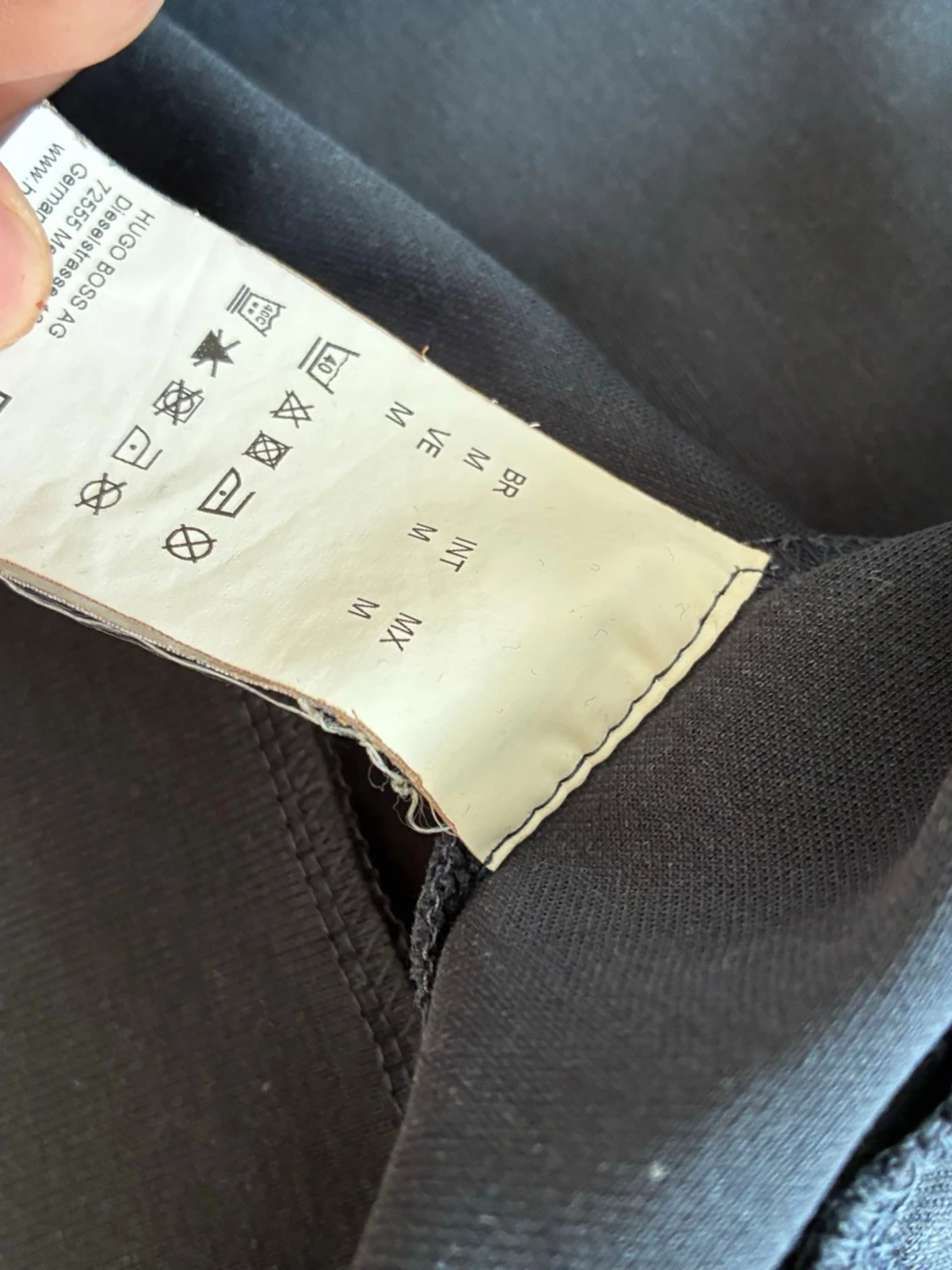 Mörkgrå loungewear-set från Hugo Boss - 4