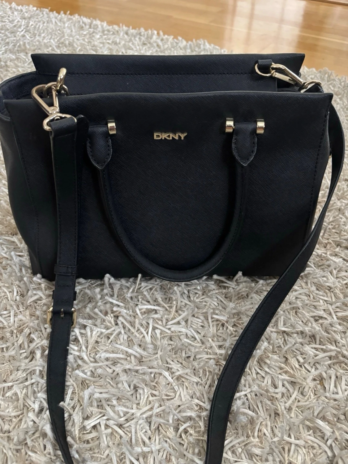 Svart handväska från DKNY
