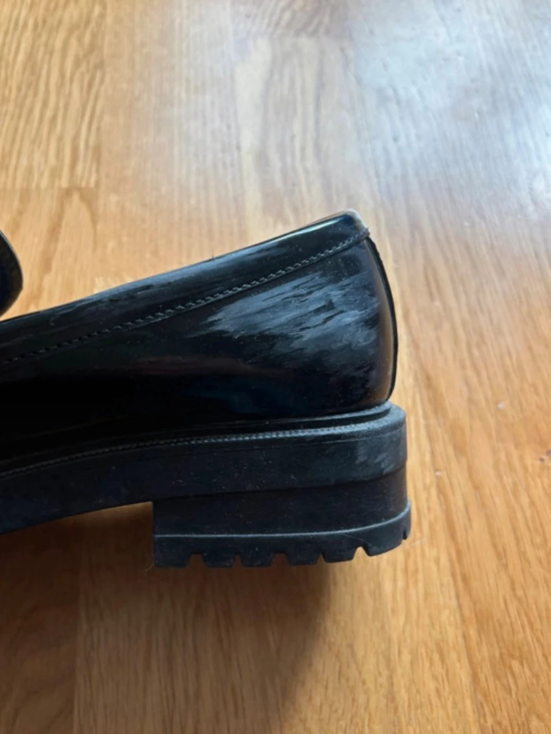 Svarta lackloafers med tofsar - 2
