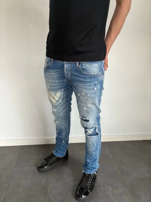 Tramarossa jeans  - Tramarossa jeans herr| pris:999kr| storlek:33/33| skick:9,8/10| hör av dig vid minsta lilla fundering eller fråga|