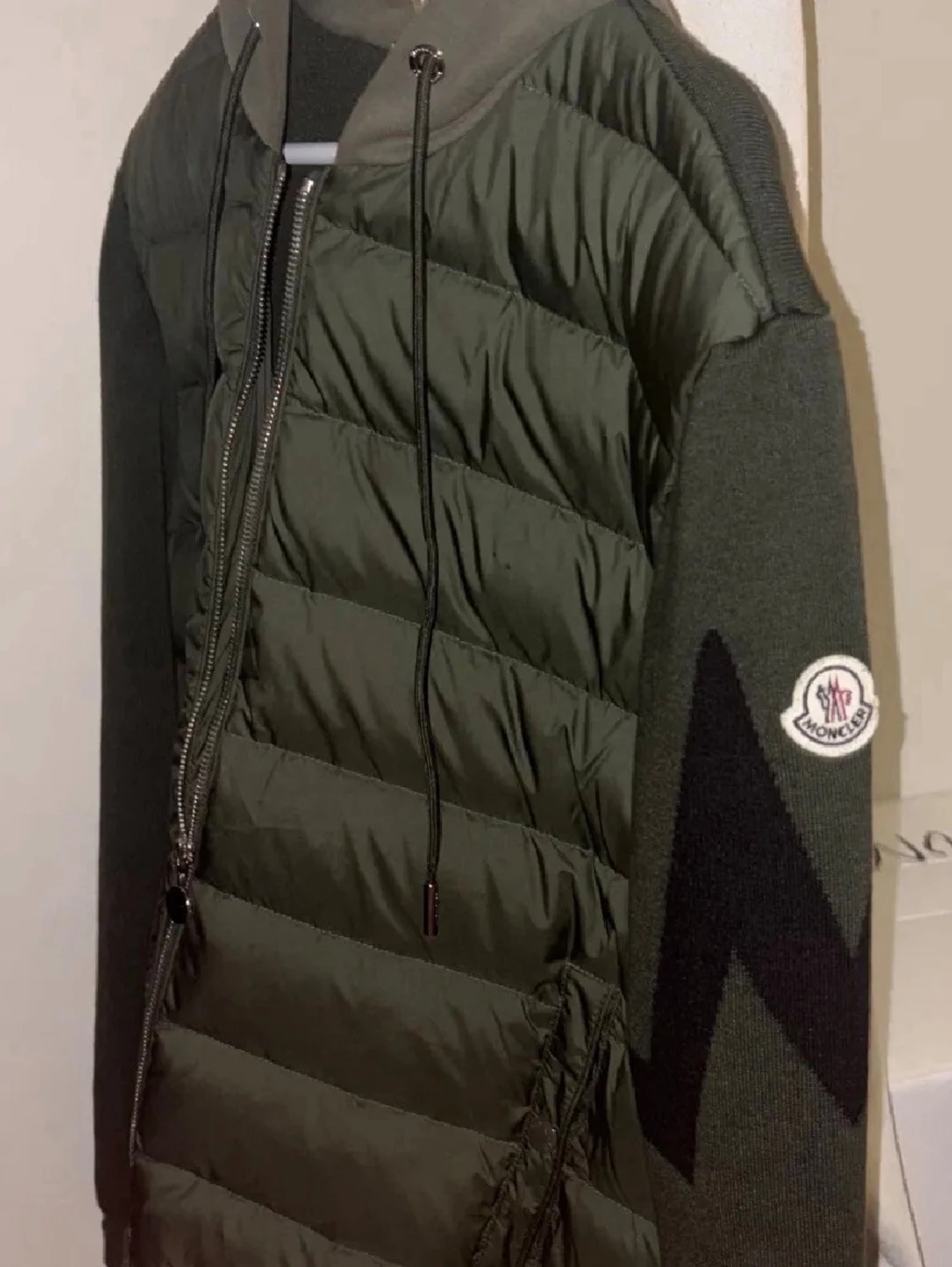 Grön pufferjacka från Moncler