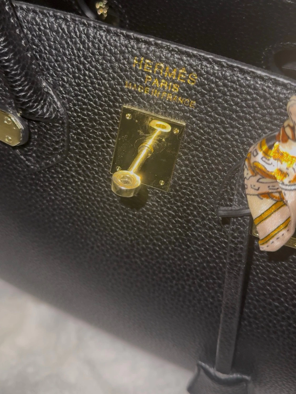 Svart handväska 35 cm - 1