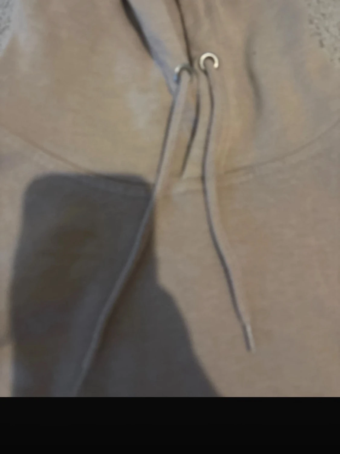 Beige oversized hoodie med huva - 1