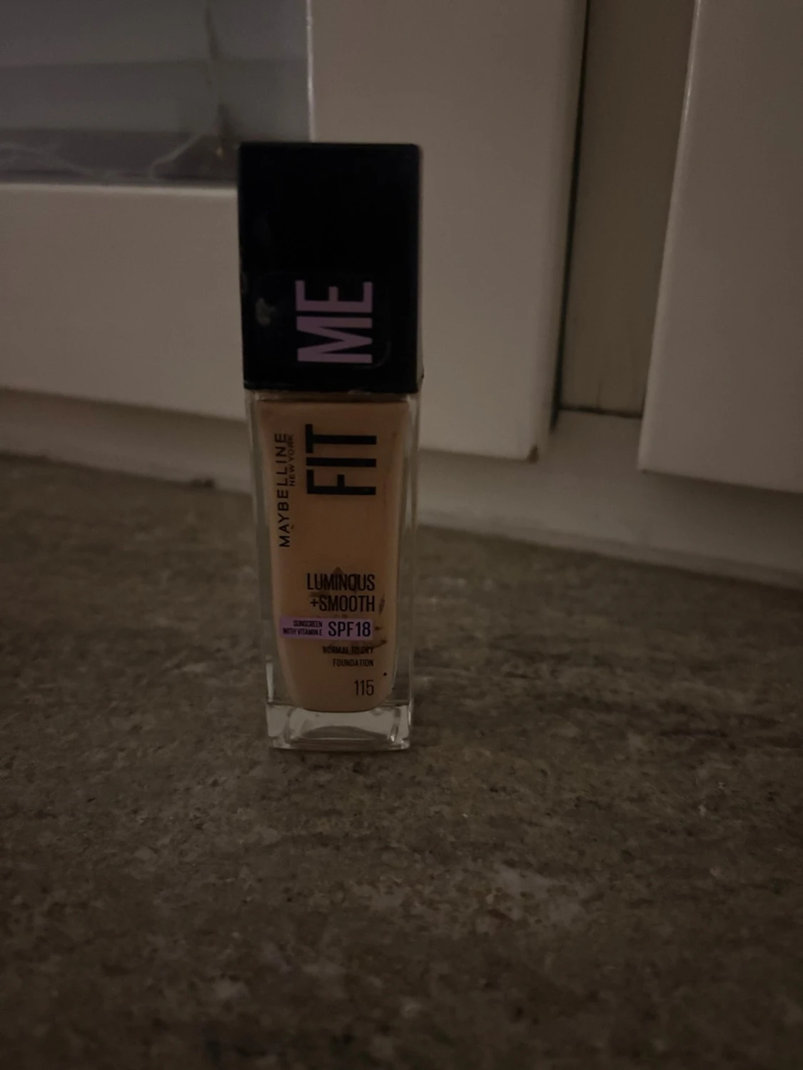 Foundationpaket Maybelline & Revolution - 3