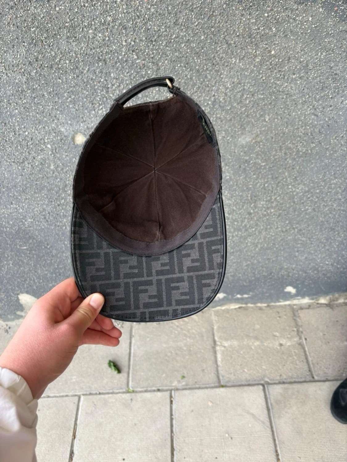 Svart keps från Fendi med FF-mönster - 2
