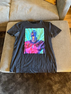 Limitato T-shirt  - Limitato T-shirt från riocam kollektionen. Har använts men är i väldigt fint skick. 